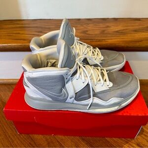 Nike Kyrie Infinity (Team) Wolf Grey/White, Men’s size 12/Women’s size 13.5